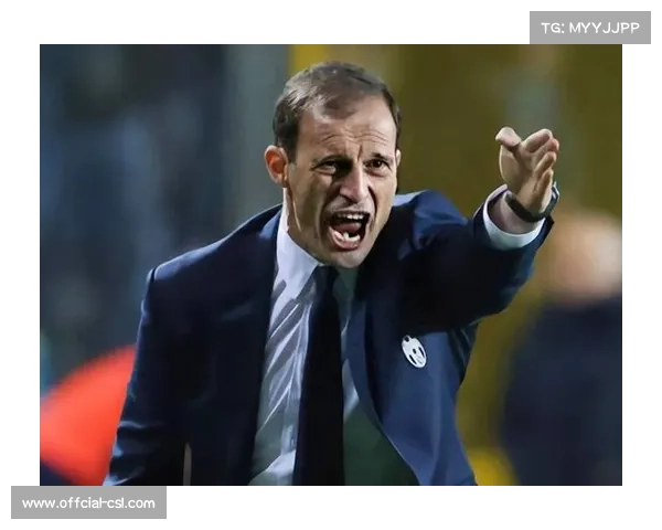 阿莱格里看台电话指挥，镜头捕捉米兰主帅实时战术调整